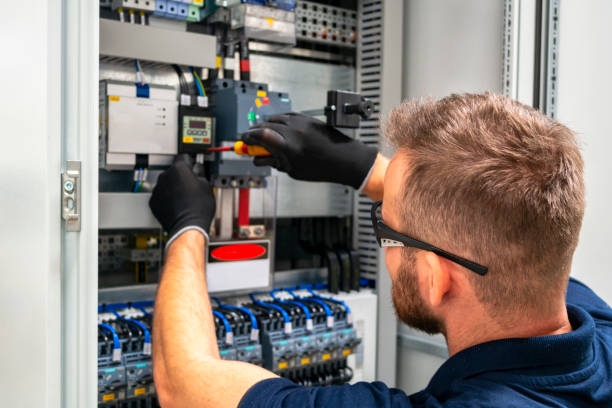 Best Affordable Emergency Electrician  in Pascagoula, MS